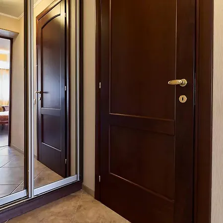 In Pecherskiy Area Apartment