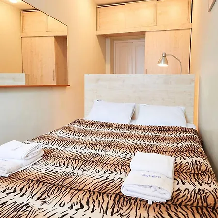 In Pecherskiy Area Apartment