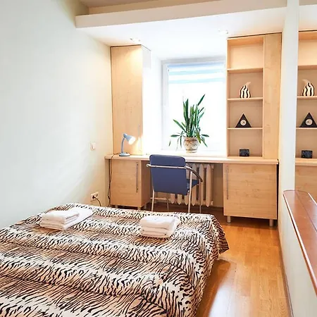 Apartment In Pecherskiy Area Kiew